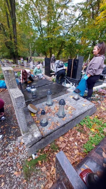 WhatsApp Image 2025-10-23 at 20.27.19 (10).jpeg