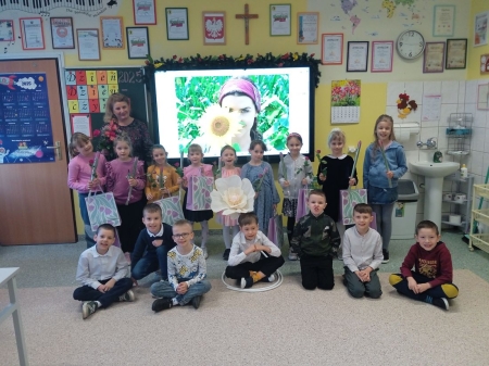 DZIEŃ DZIEWCZYNEK W KLASIE 1A