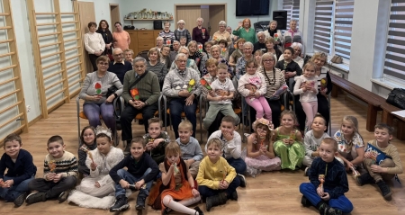 Seniorki z ''Dziennego Domu Senior +''  w naszej szkole