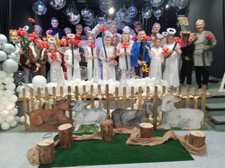 WIZYTA SENIORÓW Z DZIENNEGO DOMU SENIOR+ W BOLESŁAWCU, W NASZEJ SZKOLE