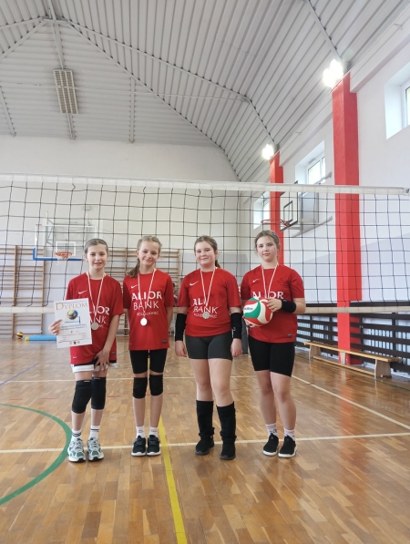 Srebrne medalistki w ''2'' siatkarskich.